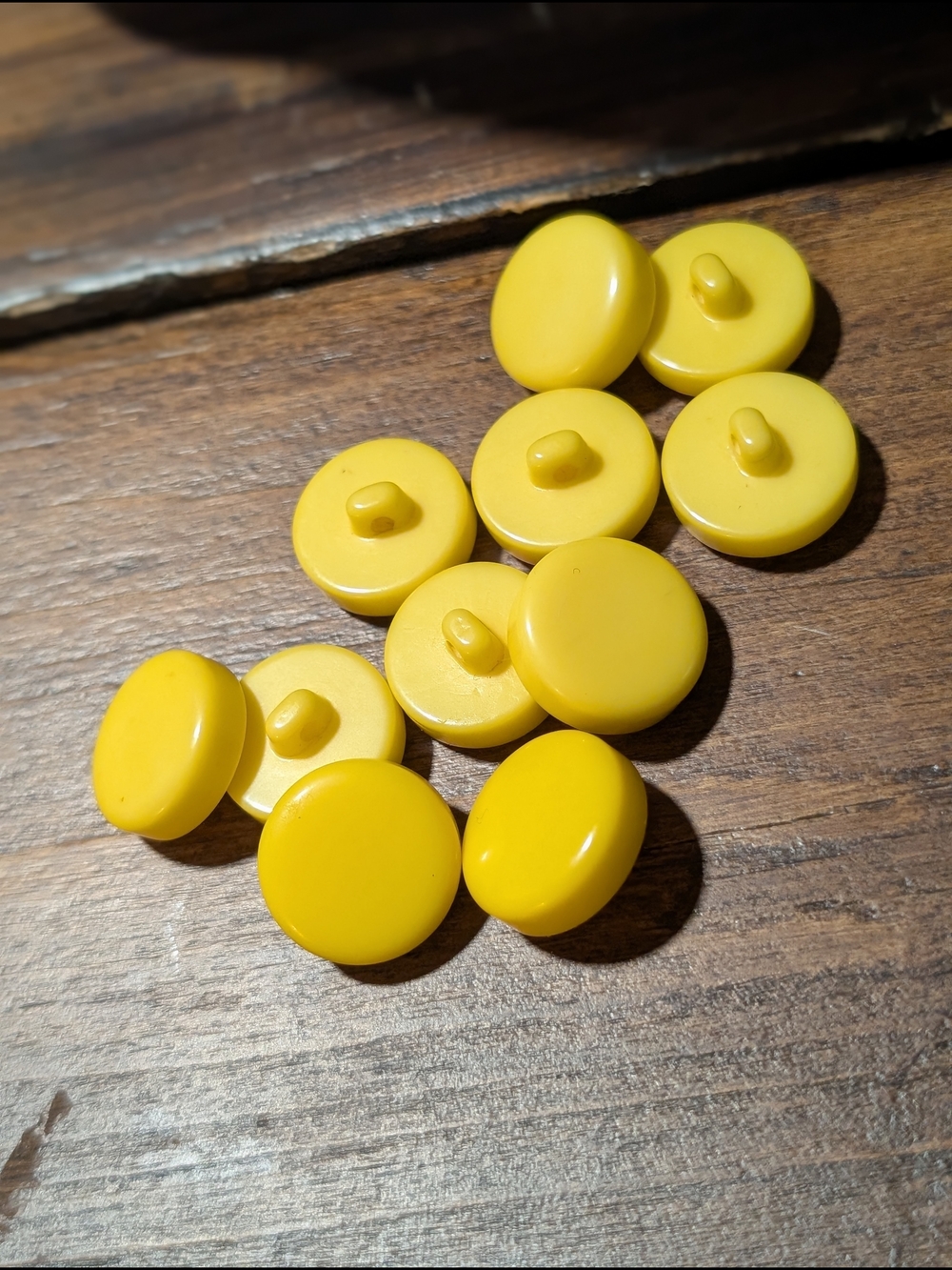 1980s Assorted Buttons - Picture 3 of 10